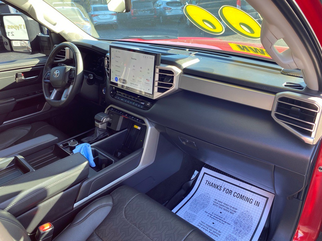 2022 Toyota Tundra Image 8