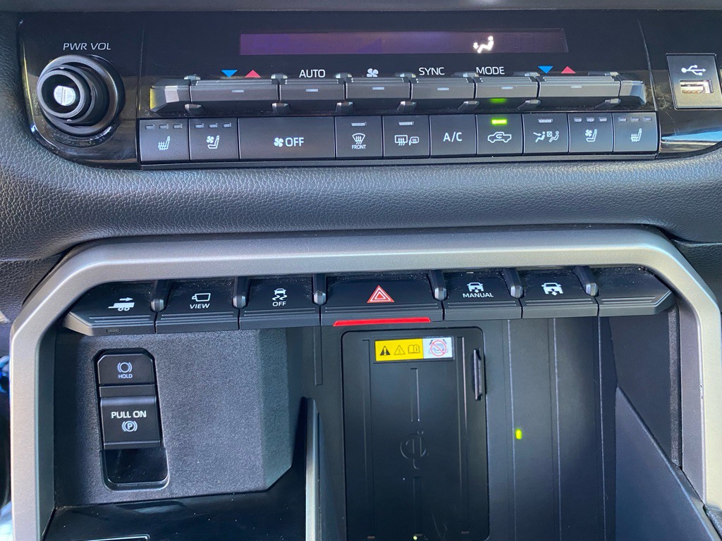 2022 Toyota Tundra Image 22