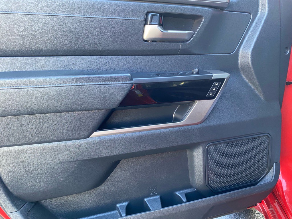 2022 Toyota Tundra Image 32