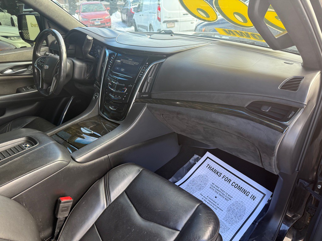 2019 Cadillac Escalade Image 8