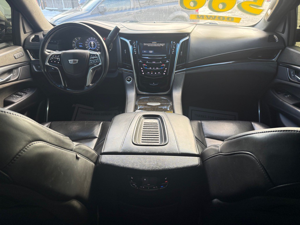 2019 Cadillac Escalade Image 9