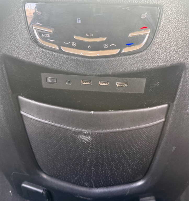 2019 Cadillac Escalade Image 14