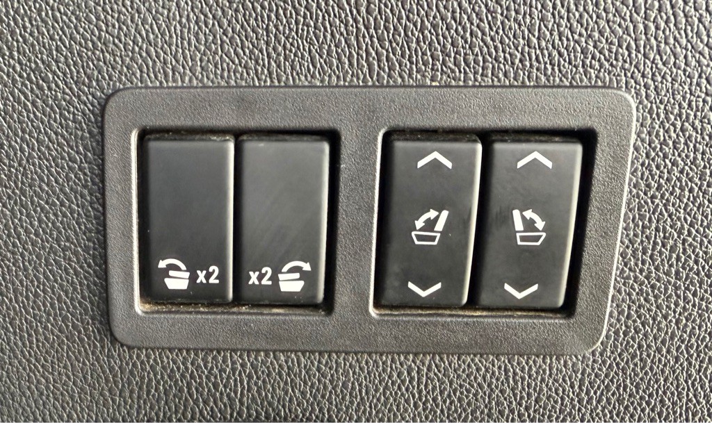 2019 Cadillac Escalade Image 16