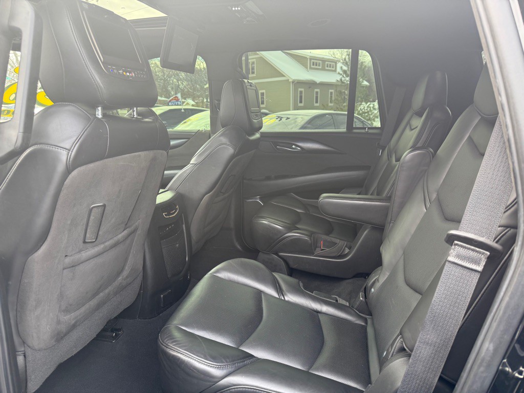 2019 Cadillac Escalade Image 30
