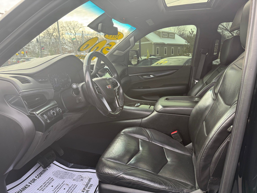 2019 Cadillac Escalade Image 32