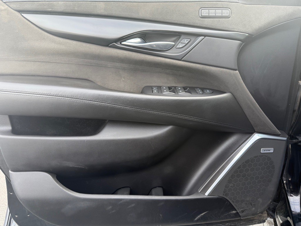 2019 Cadillac Escalade Image 35