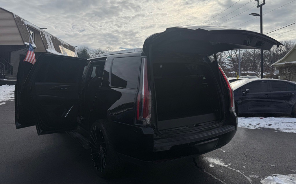 2019 Cadillac Escalade Image 39