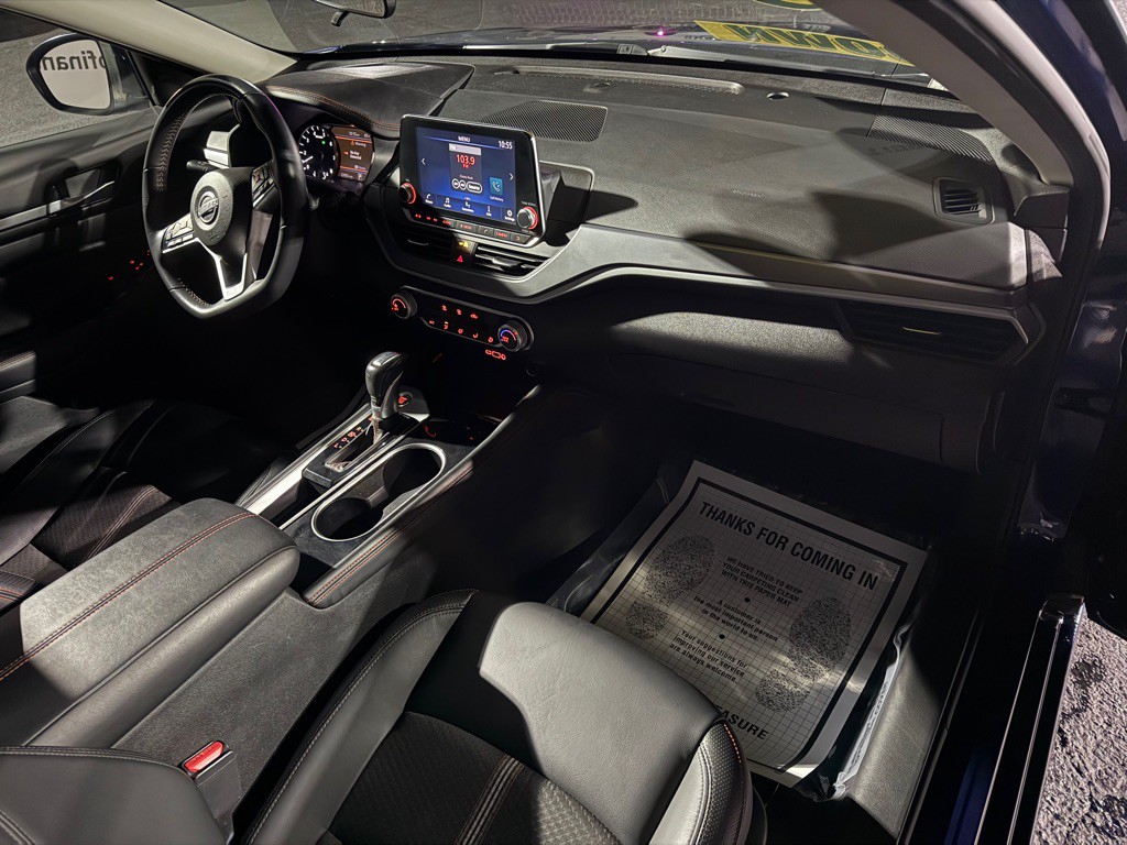 2024 Nissan Altima Image 8