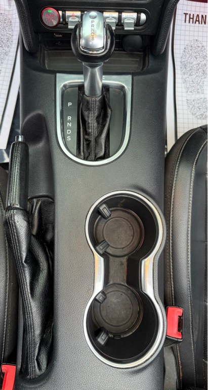 2021 Ford Mustang Image 19