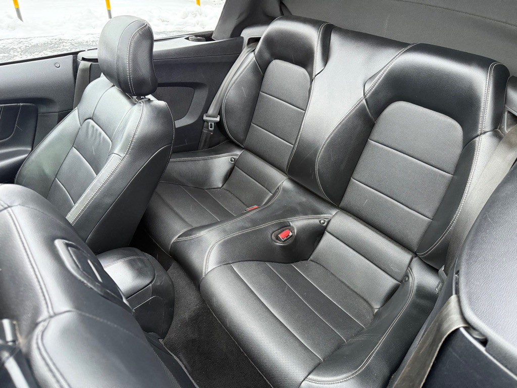 2021 Ford Mustang Image 21