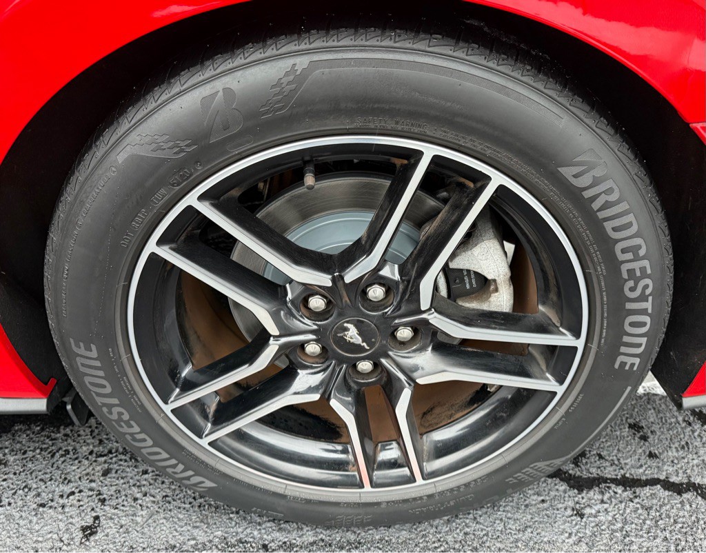 2021 Ford Mustang Image 23