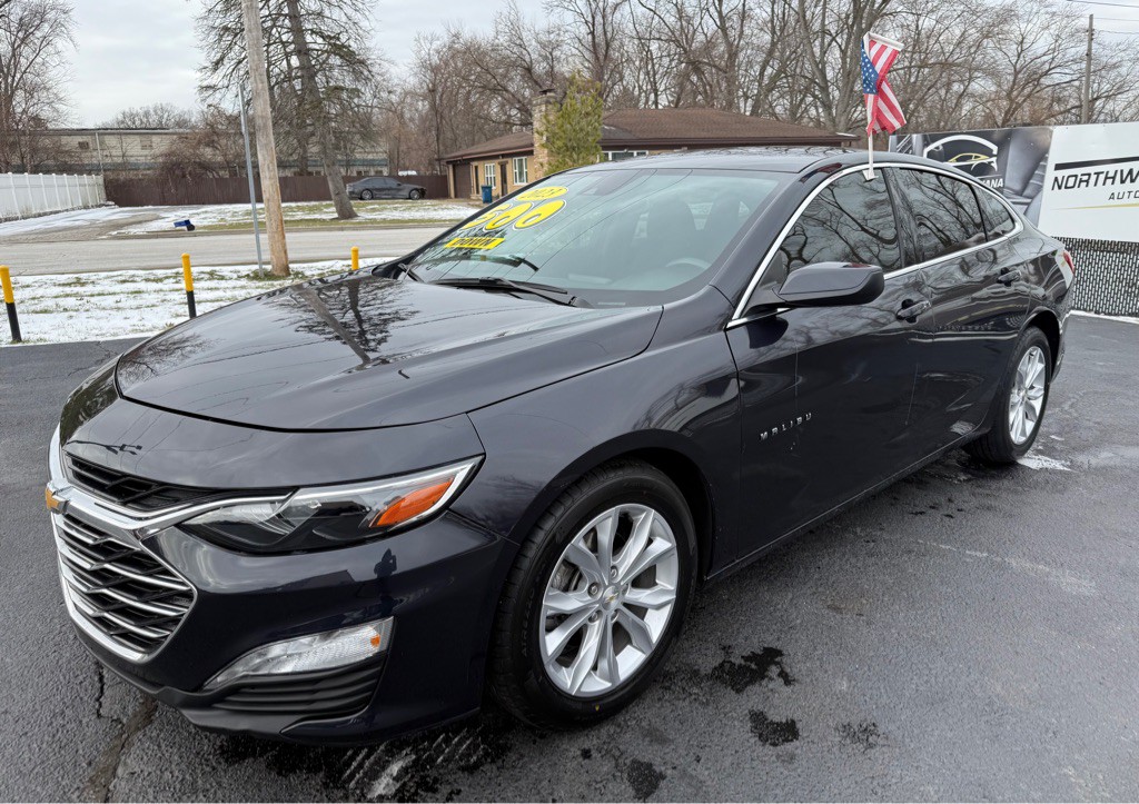 2023 Chevrolet Malibu Image 3