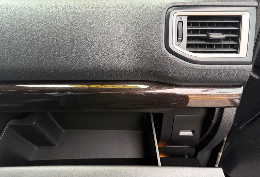 2019 Nissan Titan Image 9