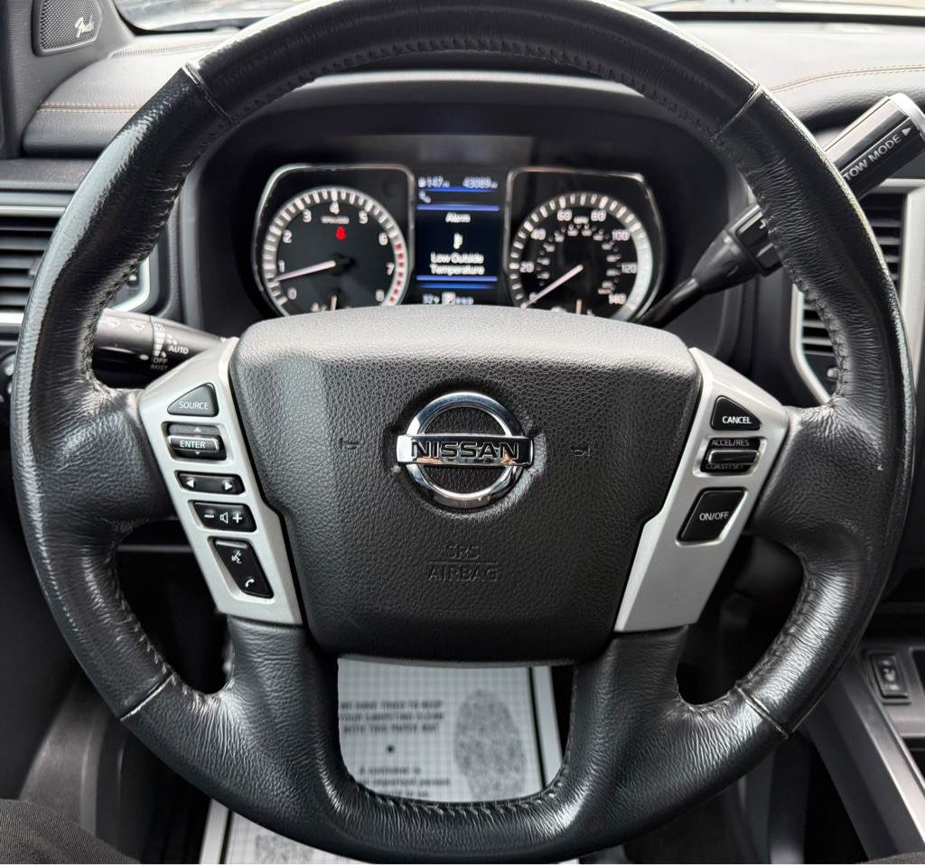 2019 Nissan Titan Image 19