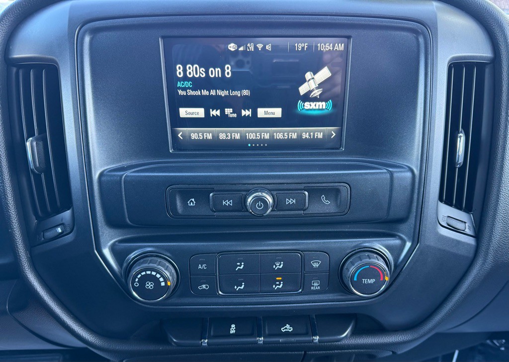 2018 Chevrolet Silverado 1500 Image 16