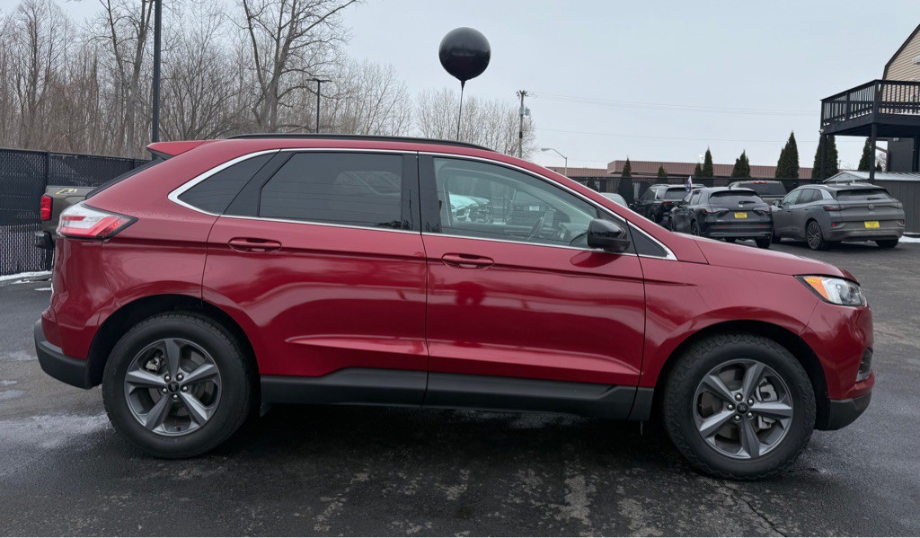 2022 Ford Edge Image 7