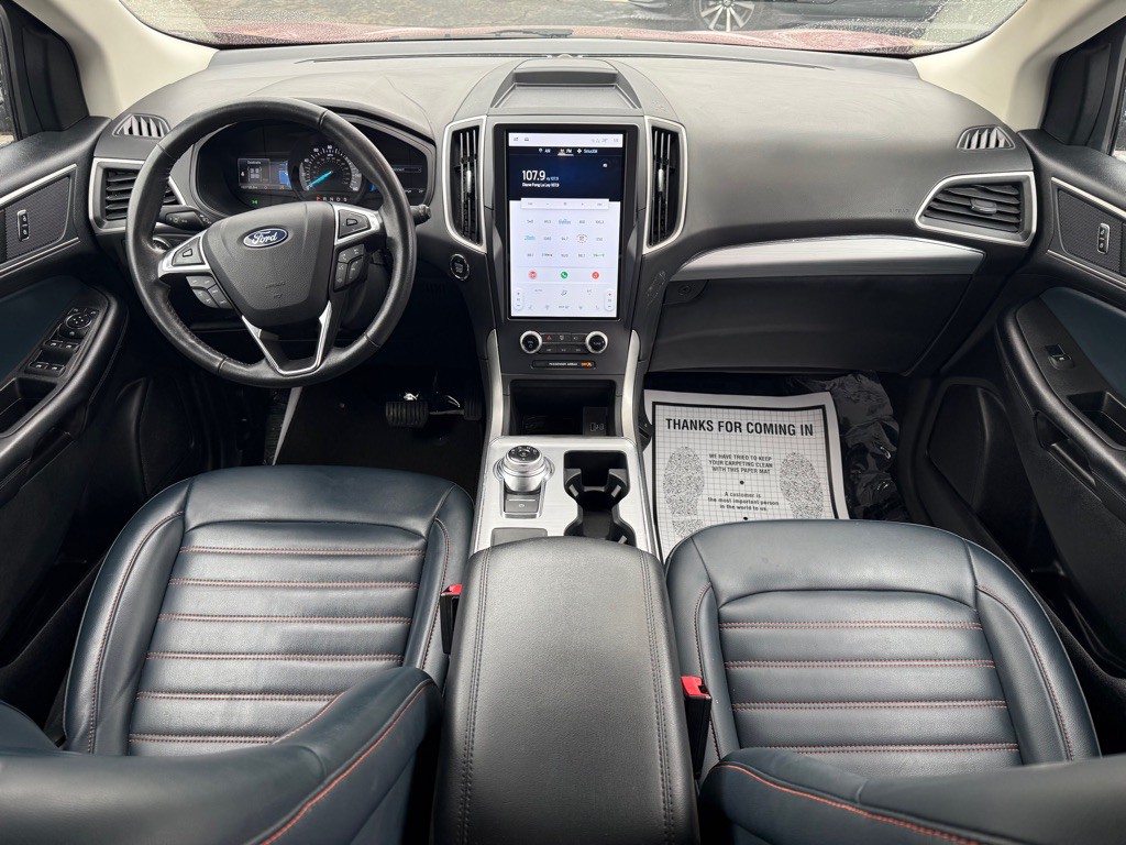 2022 Ford Edge Image 10