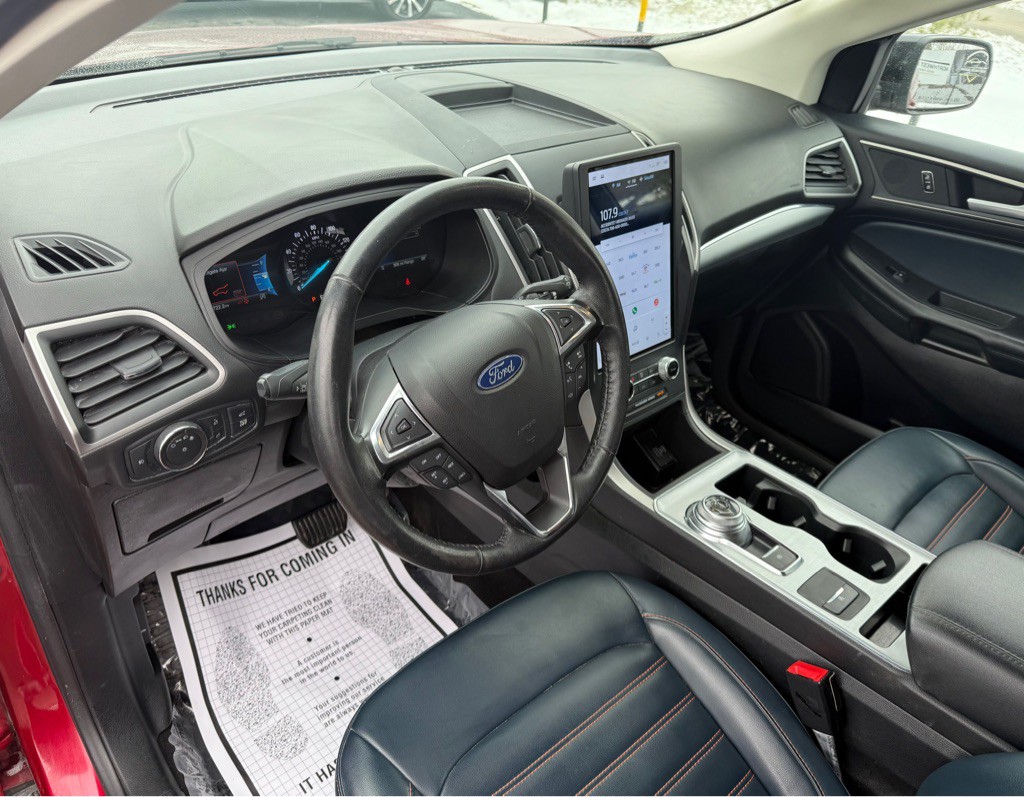 2022 Ford Edge Image 15