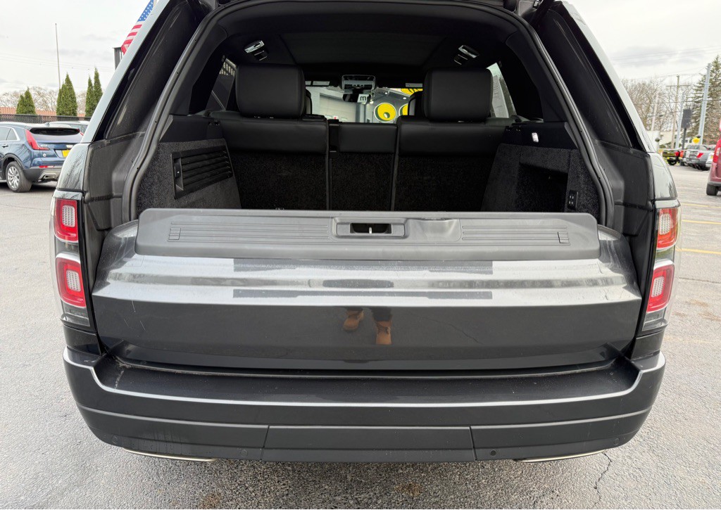 2020 Land Rover Range Rover Image 16