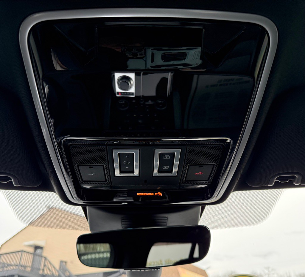 2020 Land Rover Range Rover Image 25