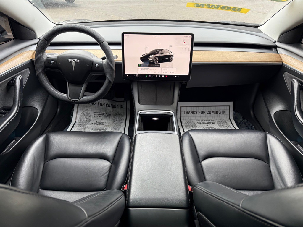 2023 Tesla Model 3 Image 10