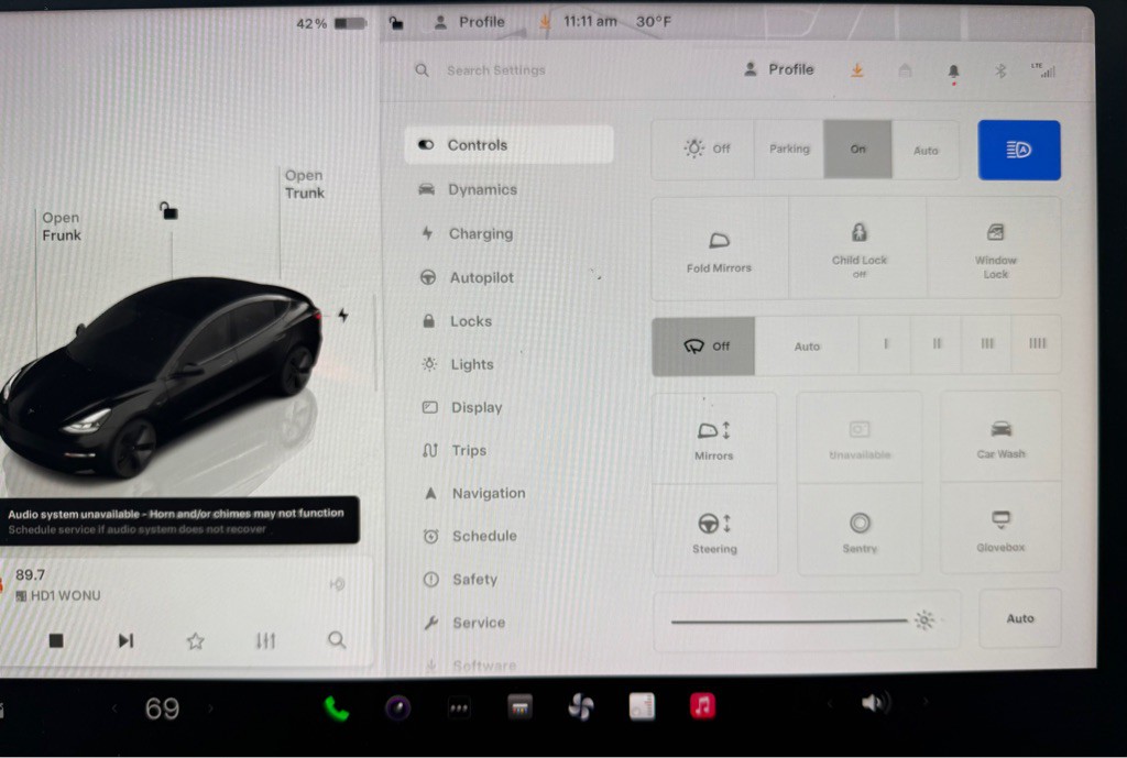 2023 Tesla Model 3 Image 17