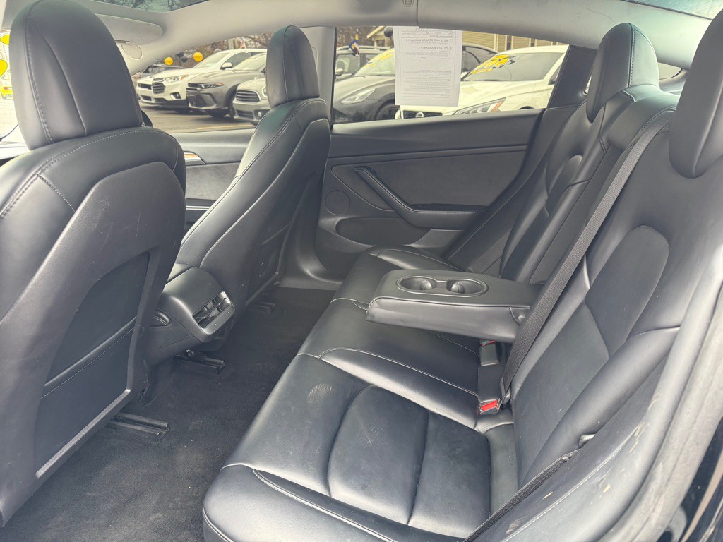 2023 Tesla Model 3 Image 23