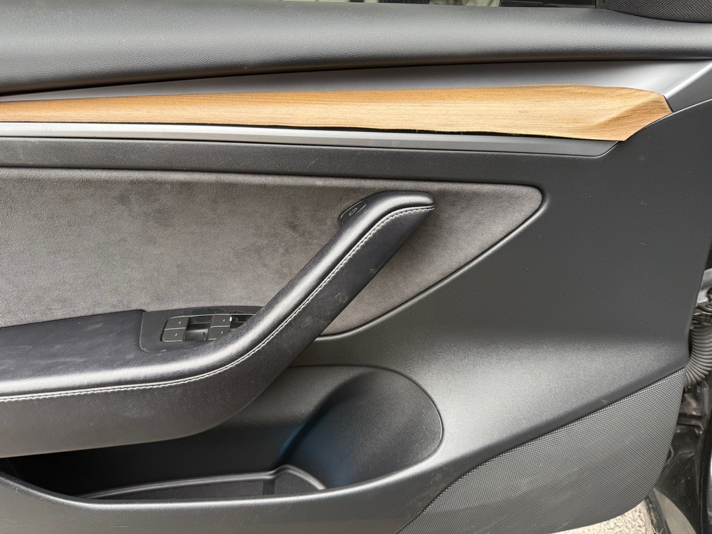 2023 Tesla Model 3 Image 26