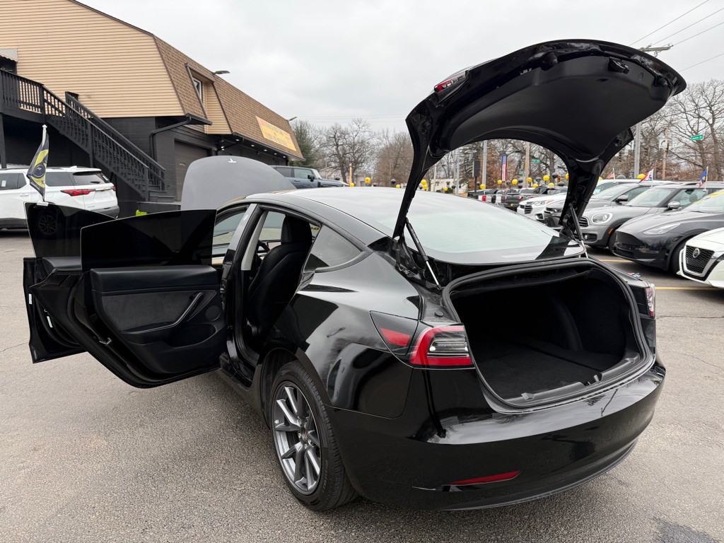 2023 Tesla Model 3 Image 29