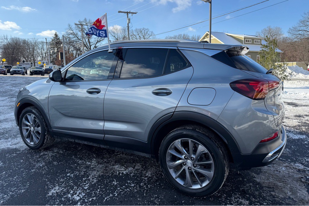 2023 Buick Enclave Image 5