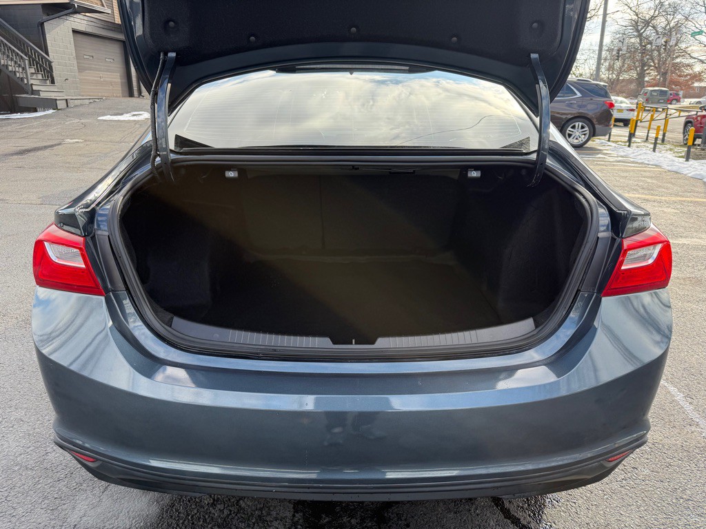2020 Chevrolet Malibu Image 12