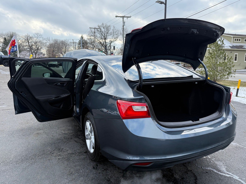 2020 Chevrolet Malibu Image 30