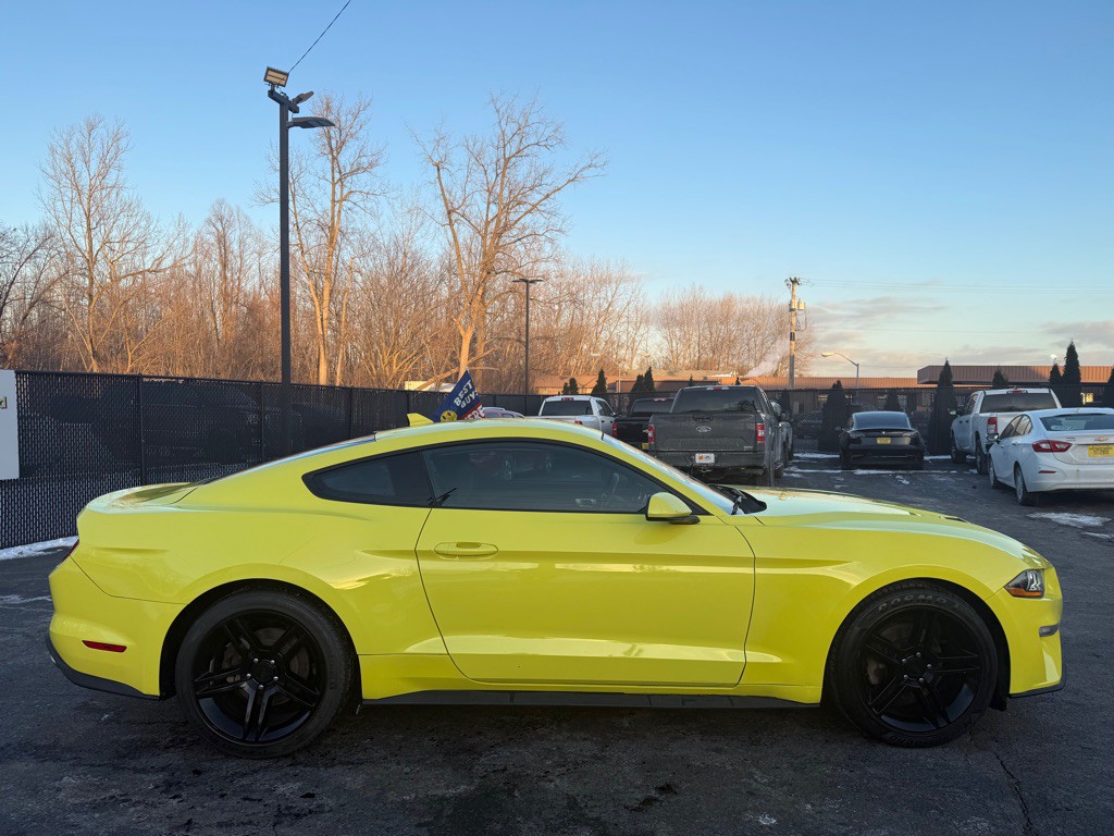 2021 Ford Mustang Image 7