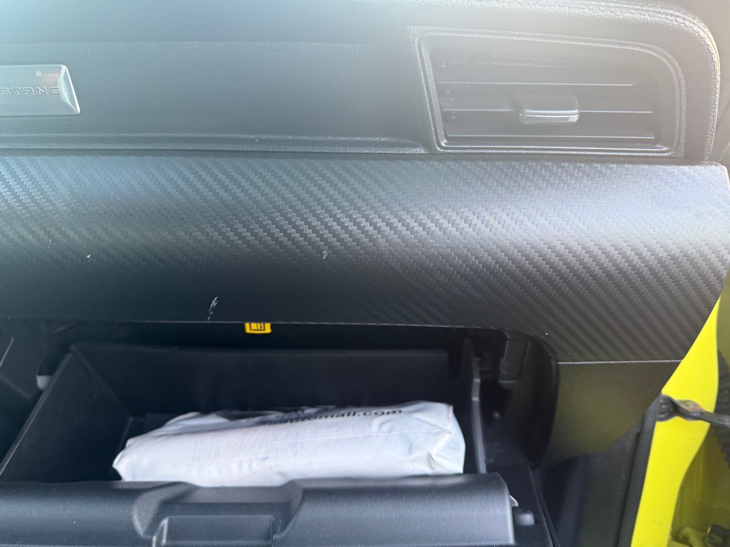 2021 Ford Mustang Image 9