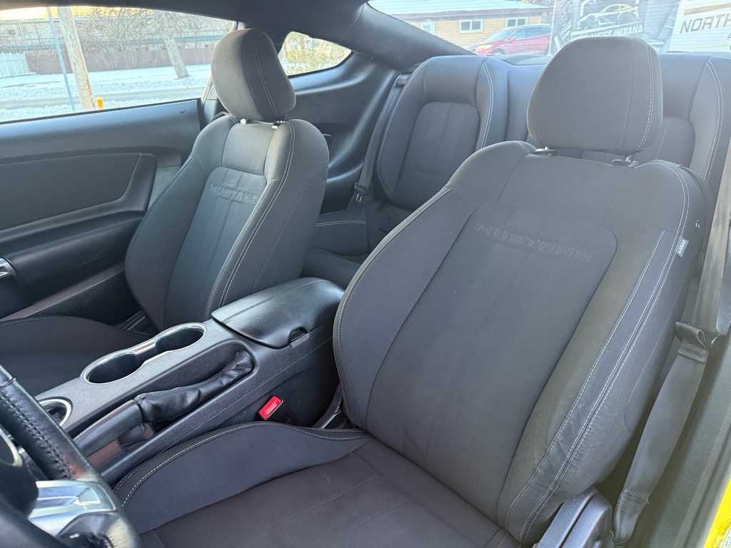 2021 Ford Mustang Image 23