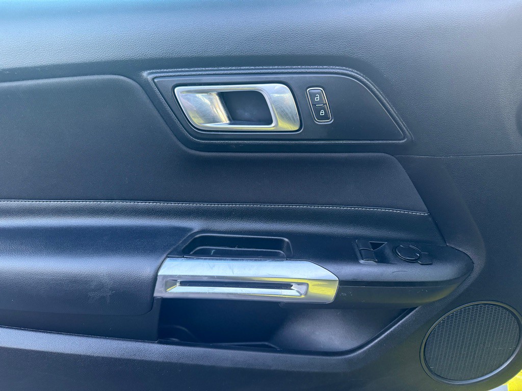 2021 Ford Mustang Image 26