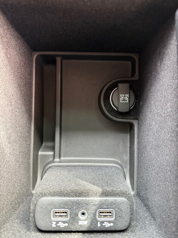 2023 Chrysler 300 Image 24