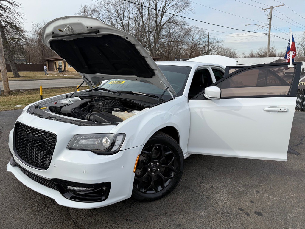 2023 Chrysler 300 Image 35