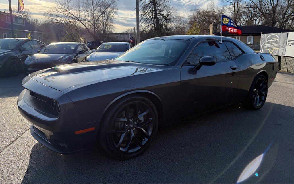 2023 Dodge Challenger Image 3