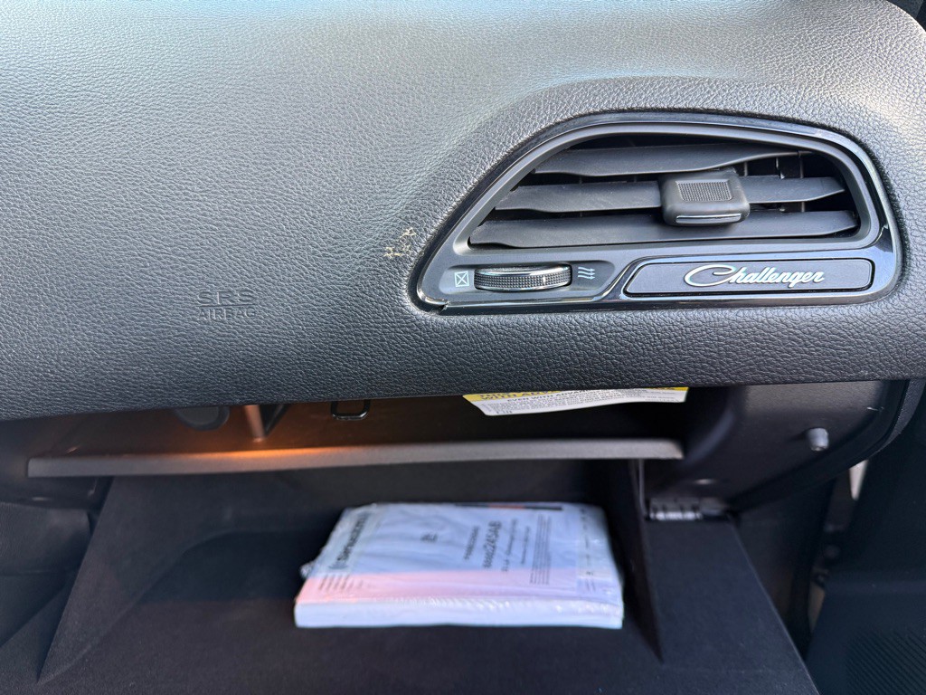2023 Dodge Challenger Image 9