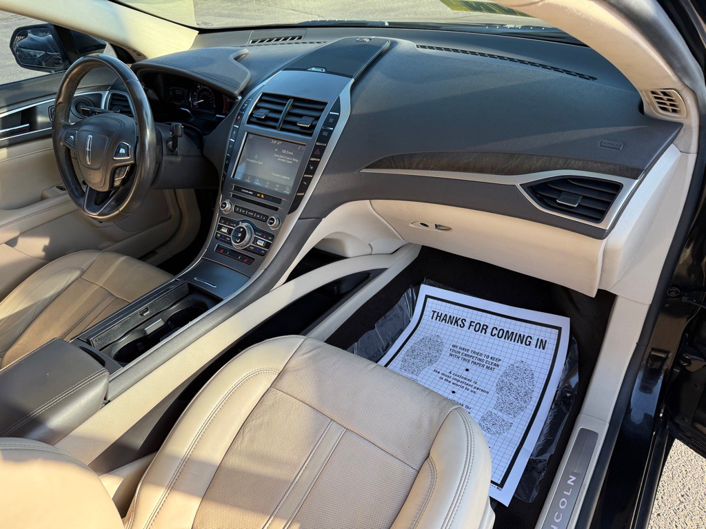 2020 Lincoln MKZ Image 8