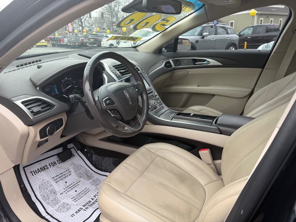 2020 Lincoln MKZ Image 28