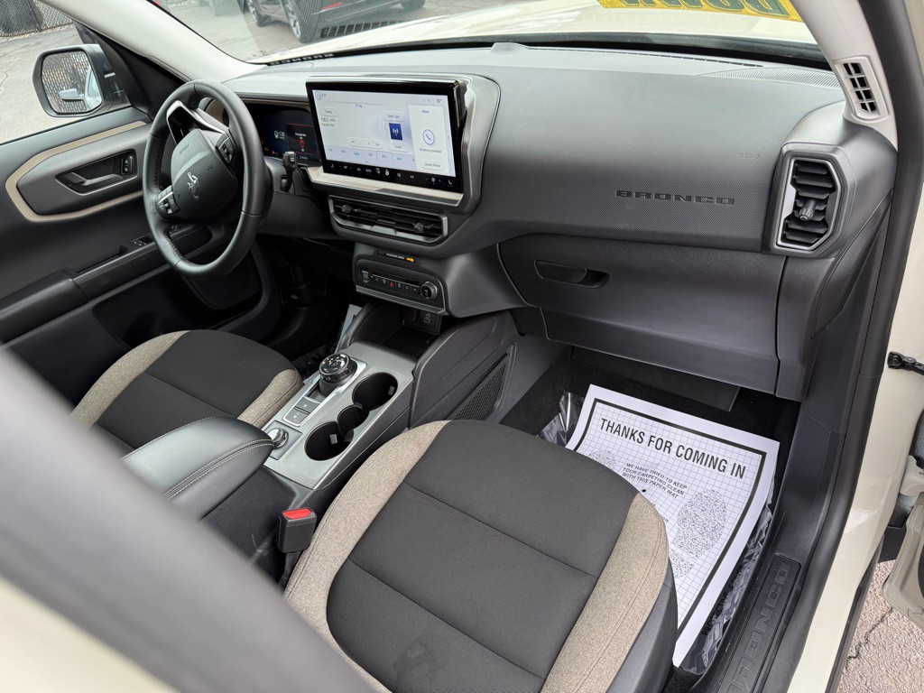 2025 Ford Bronco Image 8