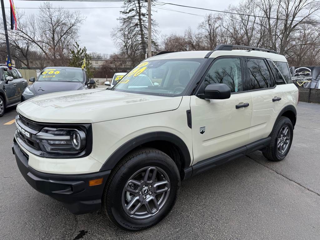 2025 Ford Bronco Image 3