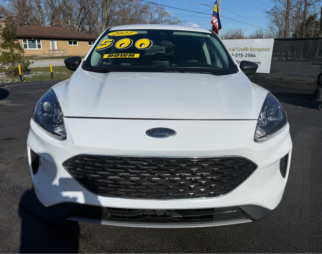 2022 Ford Escape Image 2