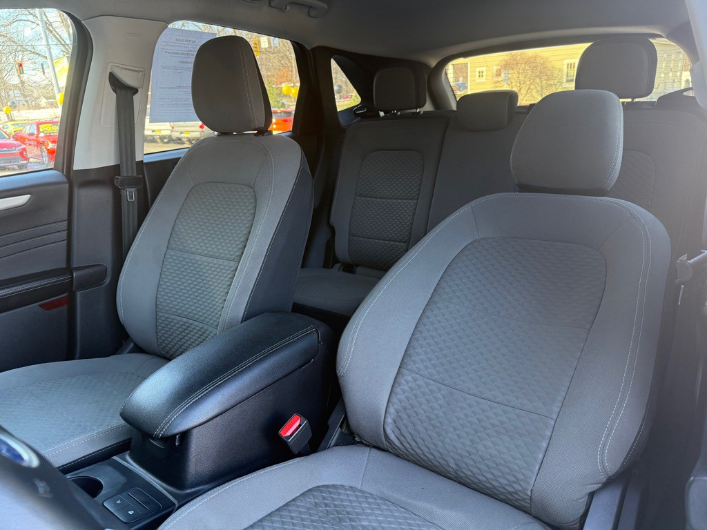 2022 Ford Escape Image 24