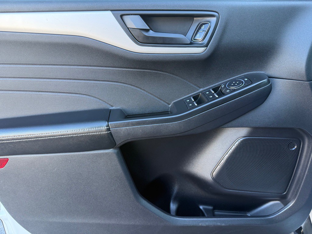 2022 Ford Escape Image 28