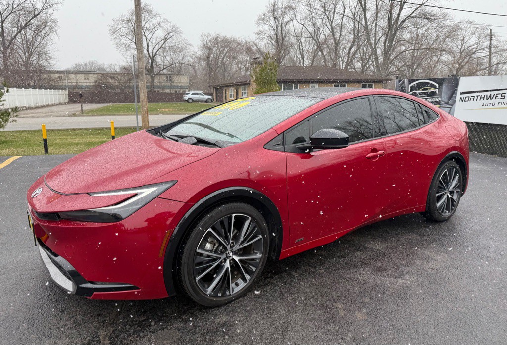 2023 Toyota Prius Image 3