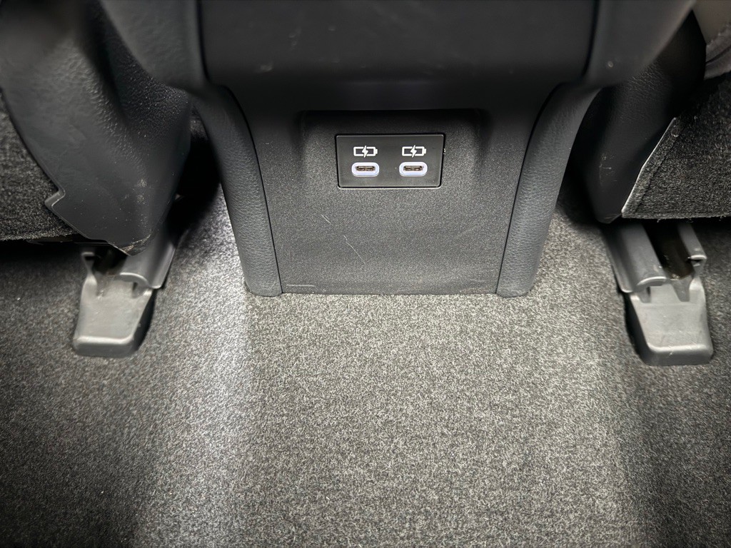 2023 Toyota Prius Image 10