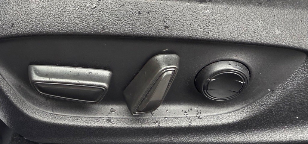 2023 Toyota Prius Image 28